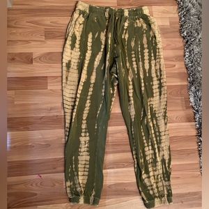 tie-dye sweatpants